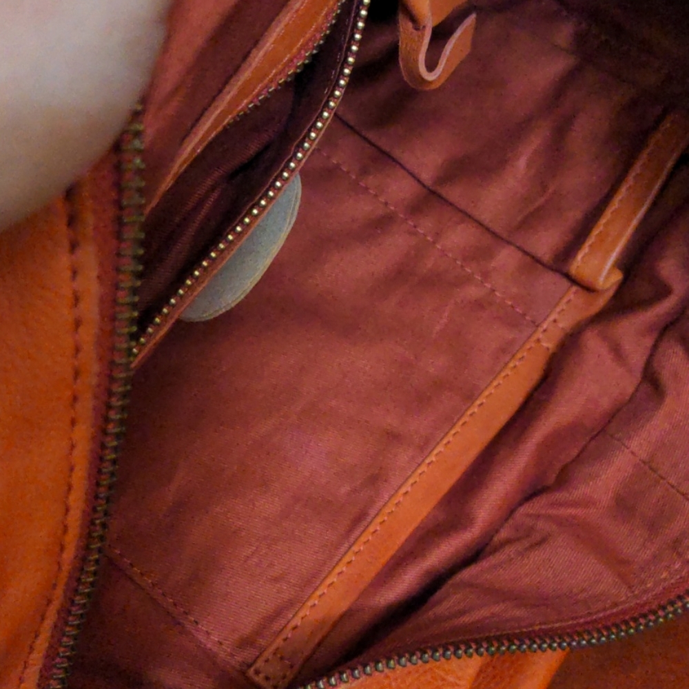 Handbag - Picture 9 of 9